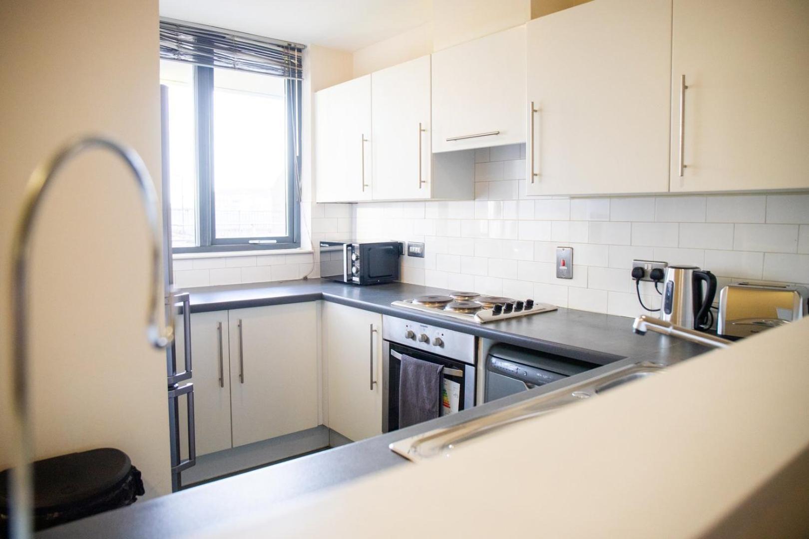 Leeds Vibrant 2 Bedroom Sleeps 4 Экстерьер фото