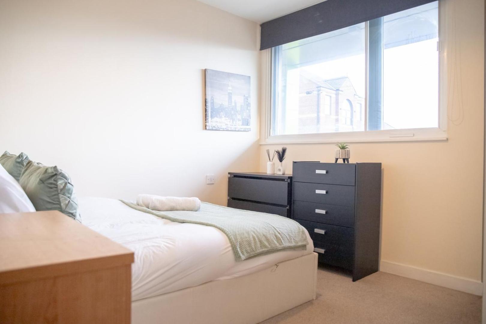 Leeds Vibrant 2 Bedroom Sleeps 4 Экстерьер фото